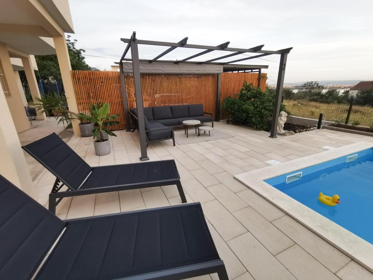 A4 Apartmani Kevic Kastela Exterior photo